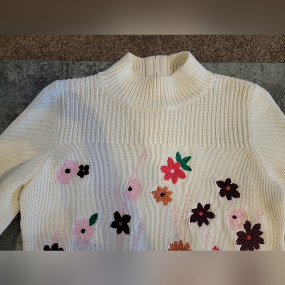 Talbots Mock neck knit Embroidered Flower Sweater - Picture 7 of 7